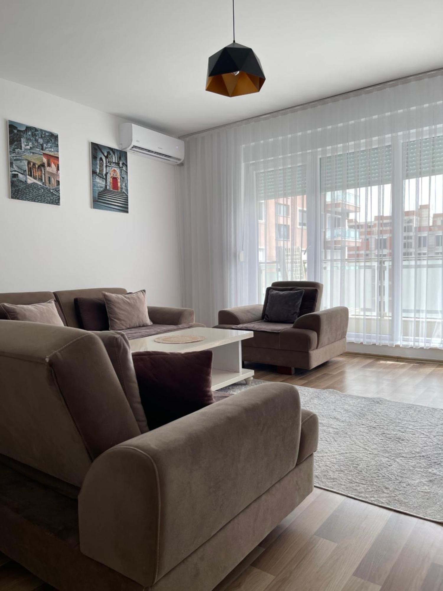Entire Apartment - Near The Center Pristina Exteriör bild