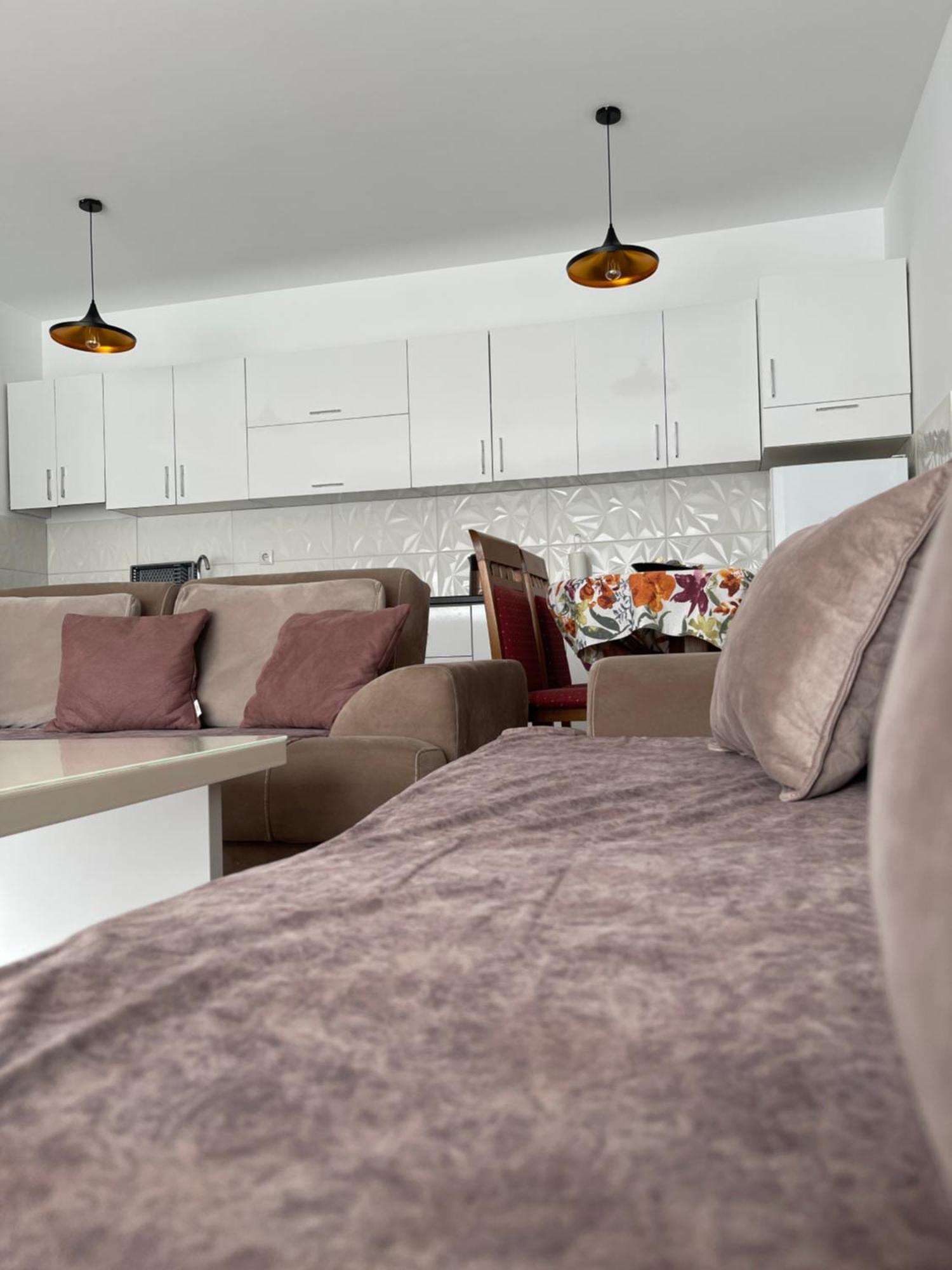 Entire Apartment - Near The Center Pristina Exteriör bild