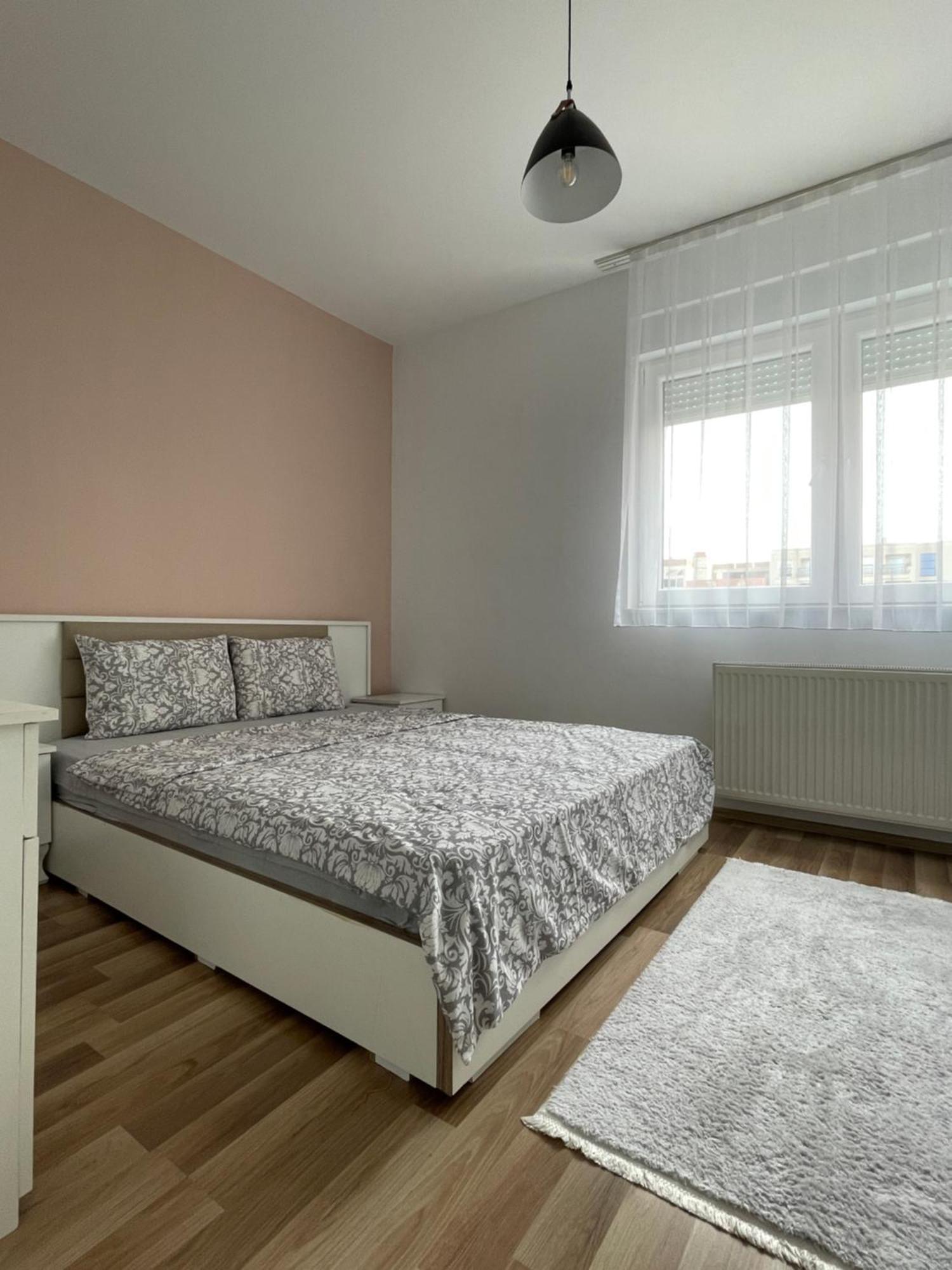Entire Apartment - Near The Center Pristina Exteriör bild